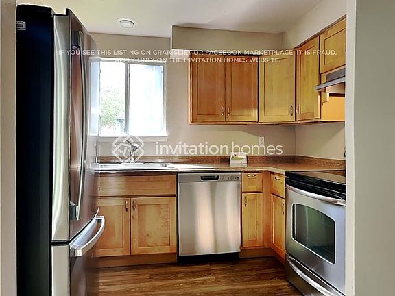 5th image of 4910 35th St NE