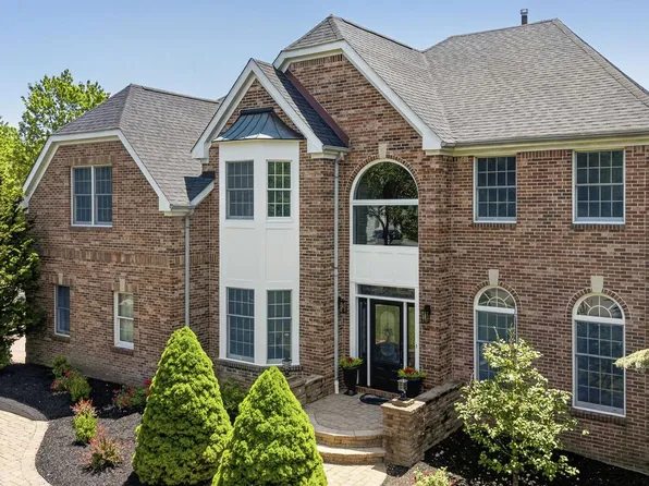 103 S Longfellow Dr, Princeton Junction, NJ 08550