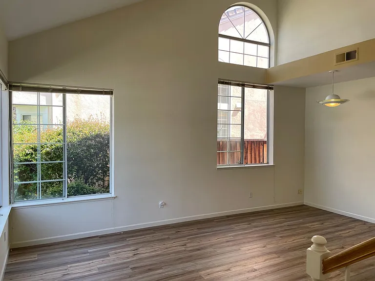 34245 Tupelo St — Photo 3