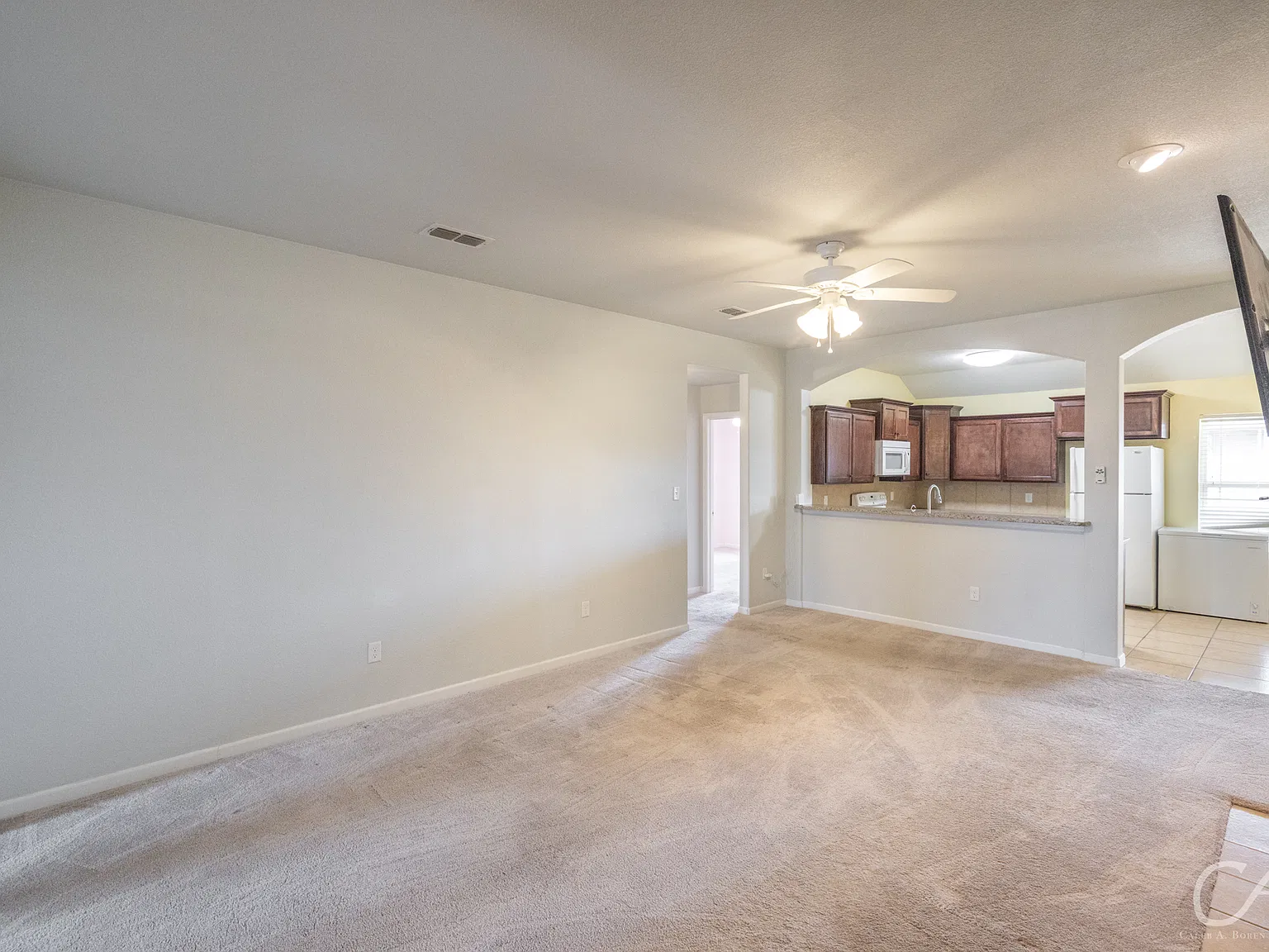 3 bed, 1522 sqft, $2,200 — Photo 2