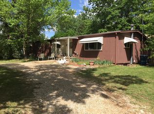 1915 W 1st St, Abilene, KS 67410