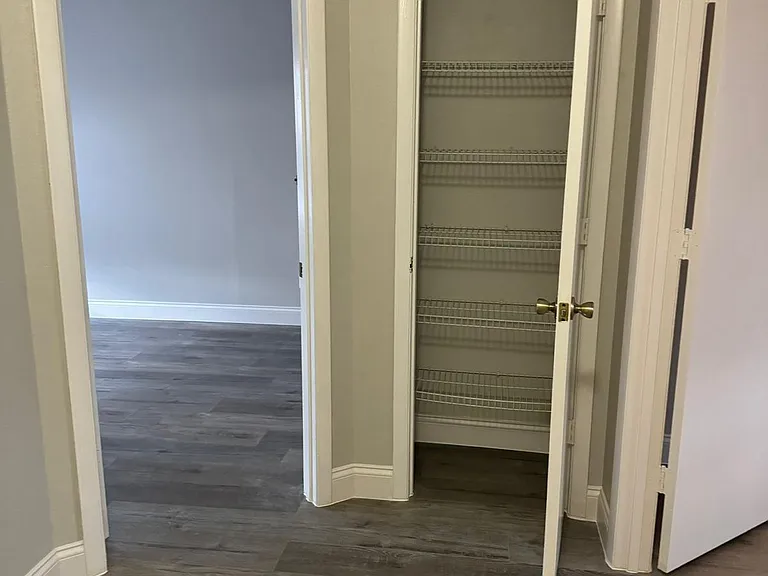 11813 Mintwood Ct — Photo 14