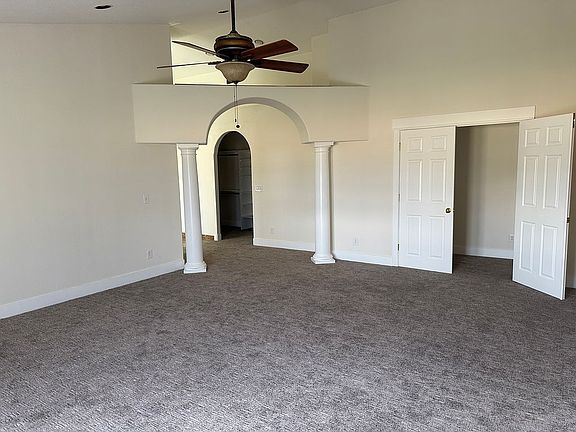 5th image of 1270 Hoge Rd