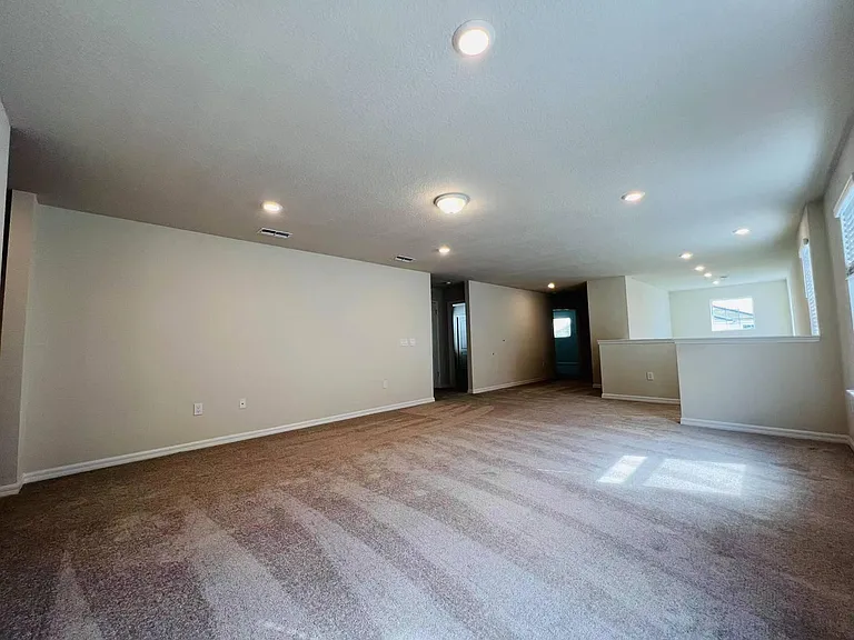 7236 Oakmoss Loop — Photo 14