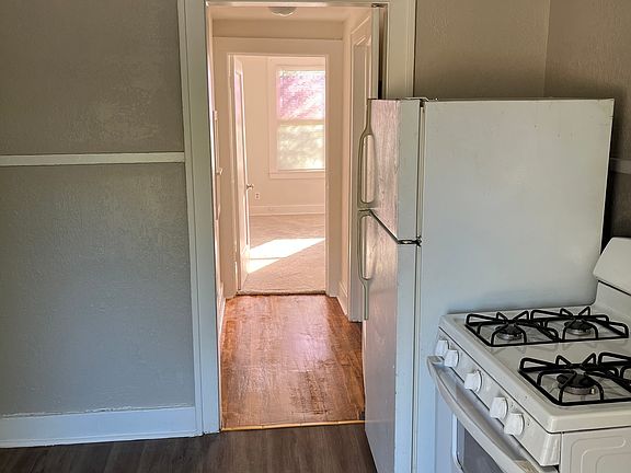 4th image of 803 E Ashby Pl #3