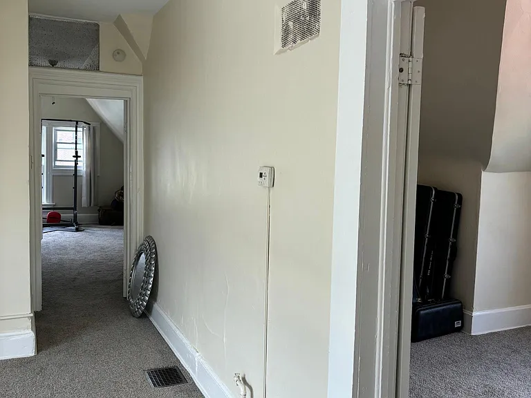 1518 N Van Buren St #301 — Photo 5