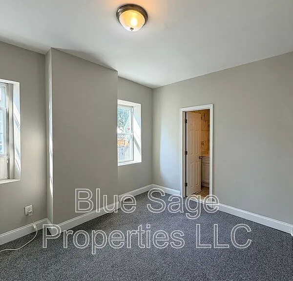 900-902 Church Ln #902 CHURCH LN — Photo 10