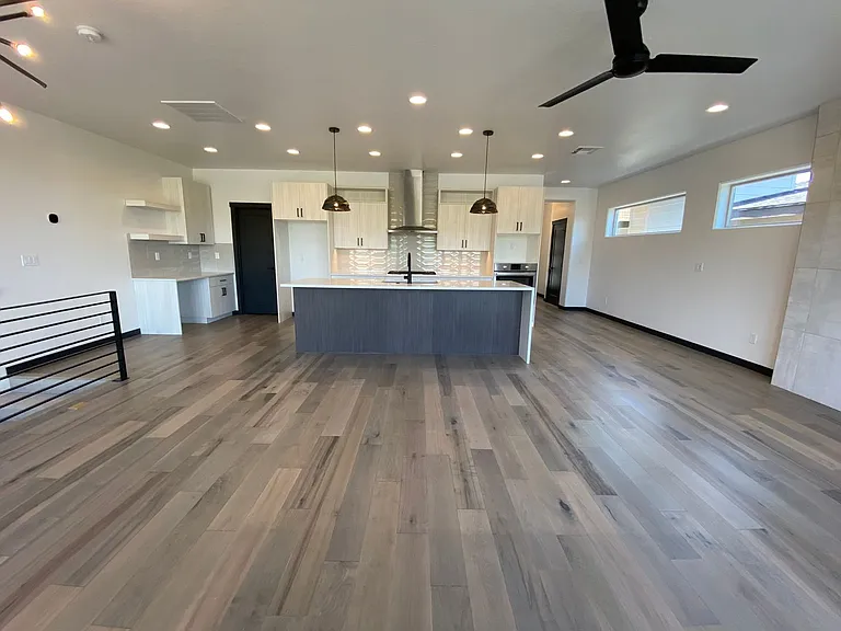 1266 E Echelon Ridge Ln — Photo 18