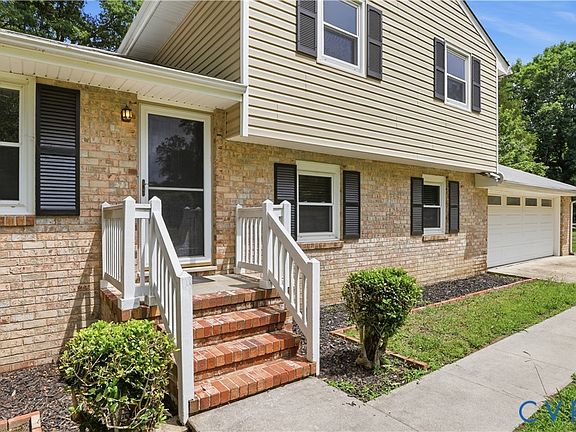 4th image of 2915 Lakeside Dr