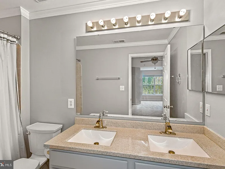 2015 Gov Thomas Bladen Way #301 — Photo 13