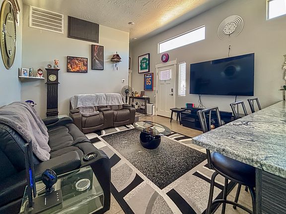 5th image of 101 Black Rock Rd