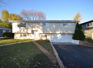 126 S Clarendon Ave, Addison, IL 60101