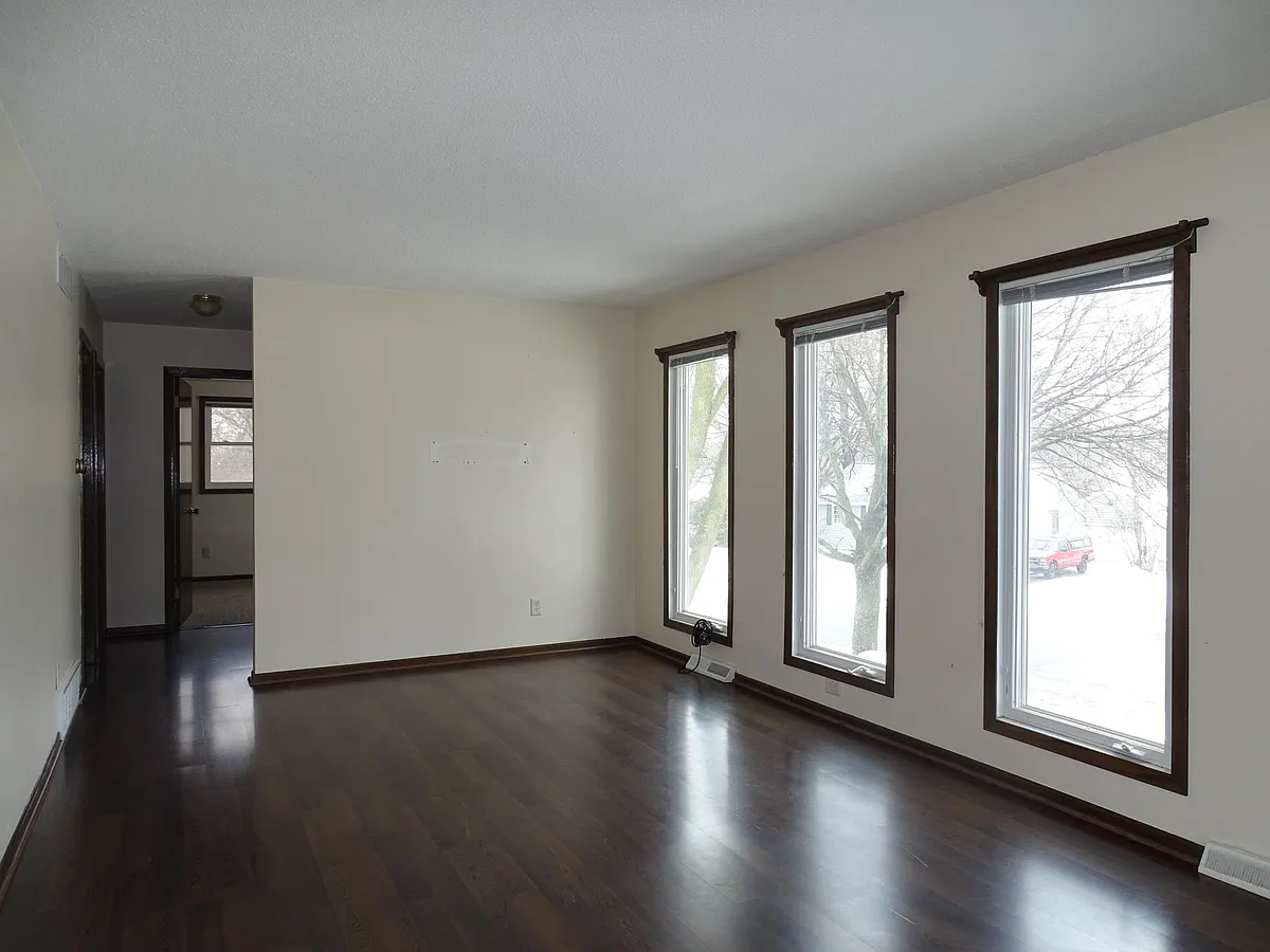 Building Photo - 4121 5th Pl NW