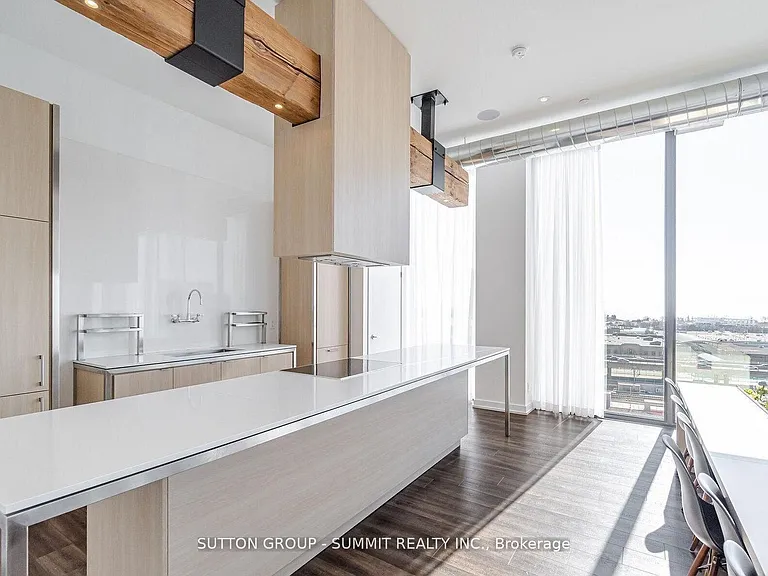 135 E Liberty St N #1507 — Photo 10