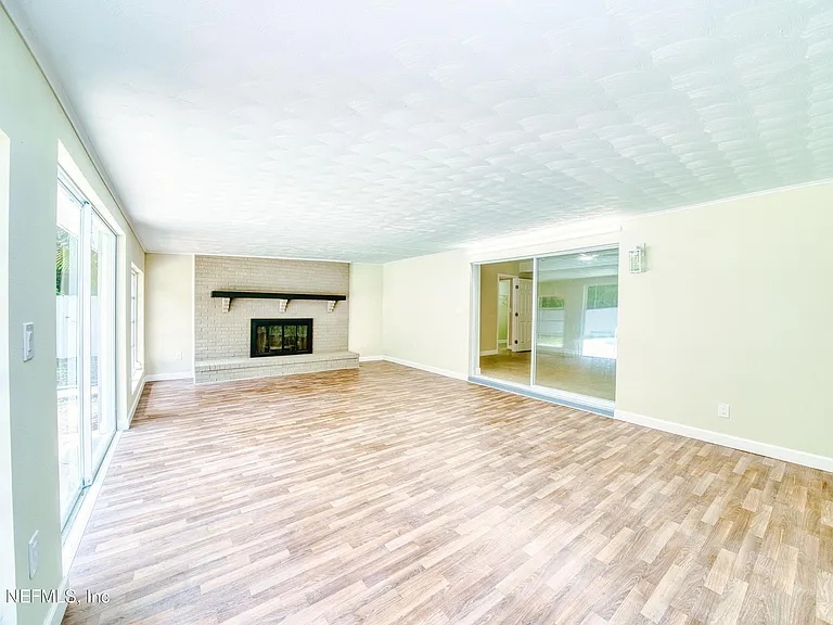 2517 Palm Ave — Photo 18