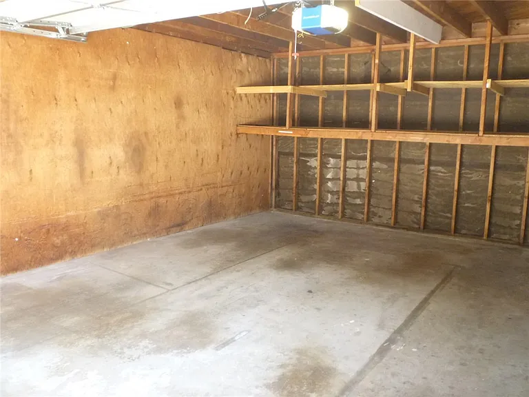 2317 Marshallfield Ln #B — Photo 35