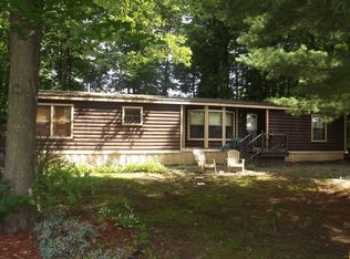 47 Lakeside Dr, Mechanicville, NY 12118