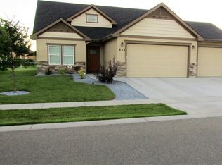 633 Syringa Springs Dr, Fruitland, ID 83619