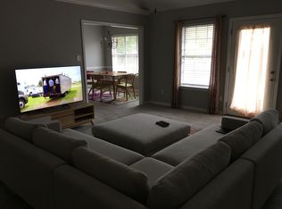 747 Labarre St, Mandeville, LA 70448