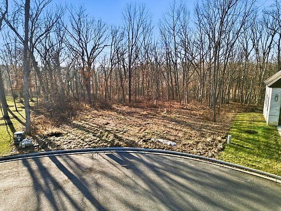 4th image of 4398 Willard Ln