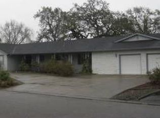 288 Oak Tree Dr, Santa Rosa, CA 95401