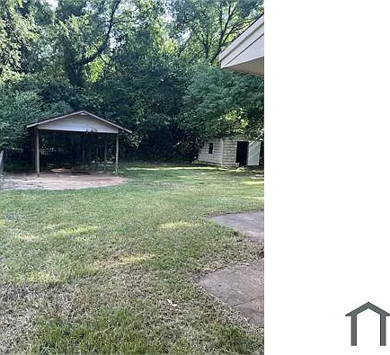 1538 Midway St — Photo 2