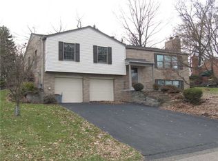 105 N Harleston Dr, Pittsburgh, PA 15237