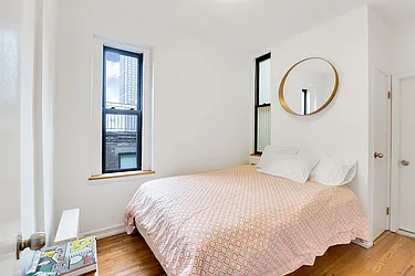 Rented by Yuan Jessica Chuang, LREB