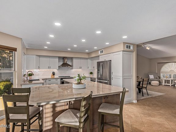 3rd image of 1756 E WINDSONG Drive