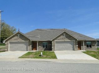 201 Pebblestone Ln, Rolla, MO 65401