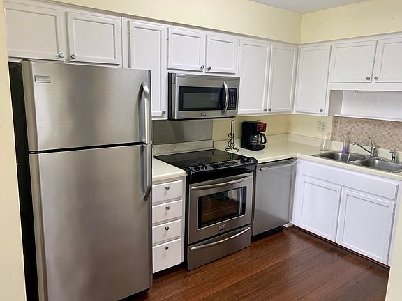 2nd image of 100 Dockside Cir Unit 203