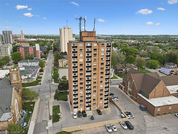 5th image of 64 Benton St #906