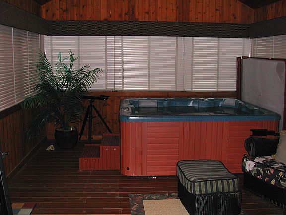 HOT TUB ROOM