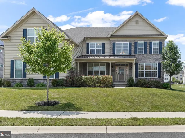 1324 Joseph Ln, New Castle, DE 19720