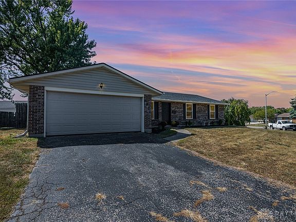 4th image of 6821 Rockview Ct