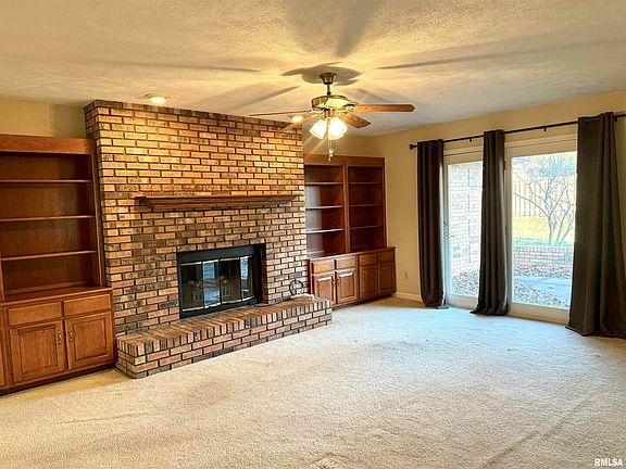3rd image of 1810 Paula Ln