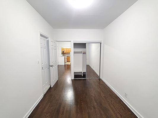 4th image of 34-28 43rd St #1A