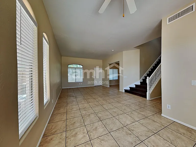 5202 W Sunland Ave — Photo 7