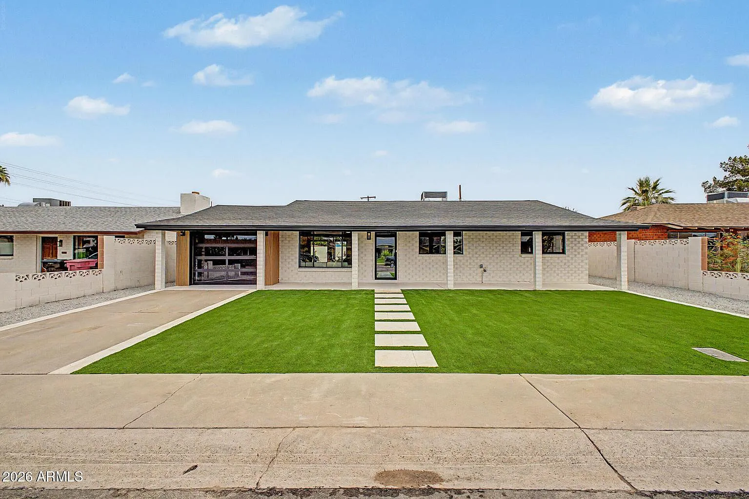 3 bed, 1720 sqft, $4,495 — Photo 3