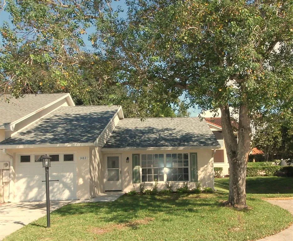 2 bed, 2.0 bath, 1100 sqft, $1,795 — Photo 2