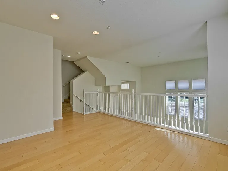 562 Saco Ter — Photo 17