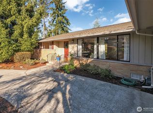 818 Maplewood Ave, Kent, WA 98030