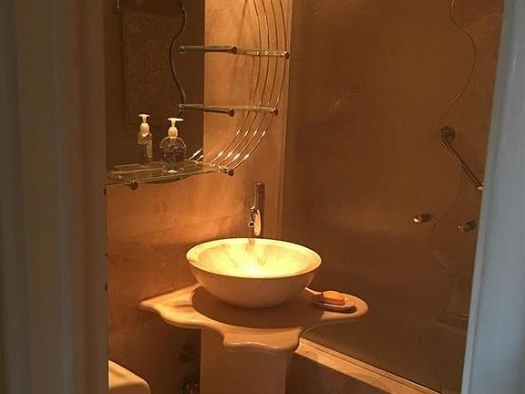 5th image of 35 Park Ave APT 14H