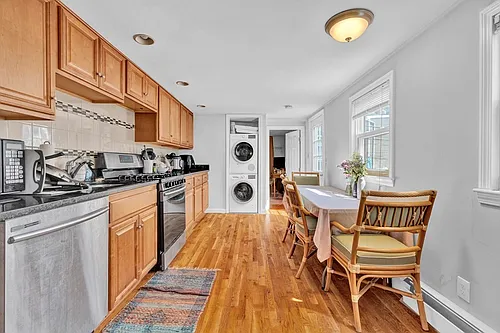 442 W 4th St #2 Photo 1