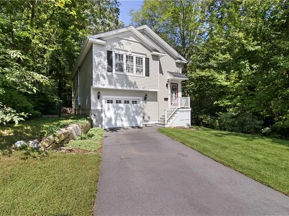 241 Chestnut St, Woonsocket, RI 02895