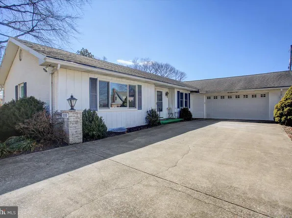 110 Stewart Pl, Shippensburg, PA 17257