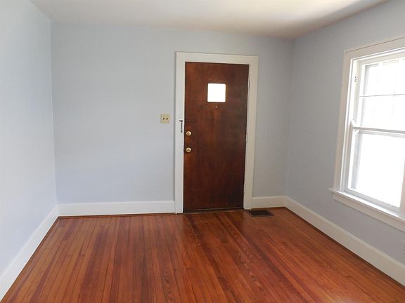 3rd image of 53 Parkway Ave