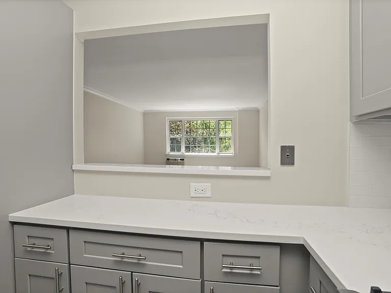 3 Consulate Dr #4F — Photo 19