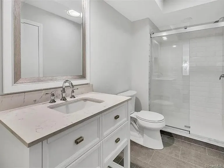 7 Redwood Ln — Photo 14