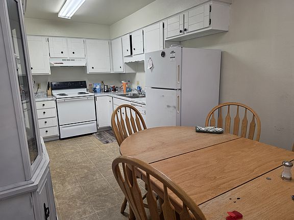 5th image of 1107 Downey St APT A